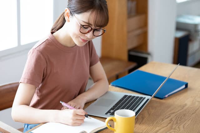 おすすめのWebライター講座は？評判の高い講座や無料の講座を紹介！
