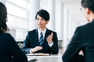 アンバーアセットマネジメントのセミナーは怪しい？口コミ・評判まとめのサムネイル画像