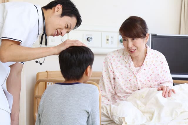 病院の駐車場代は医療費控除の対象となる？通院の交通費は何が対象なの？