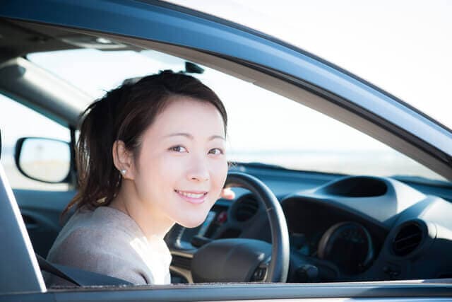 年収100万でも車のローンは組める？車のローンを組むポイントを解説