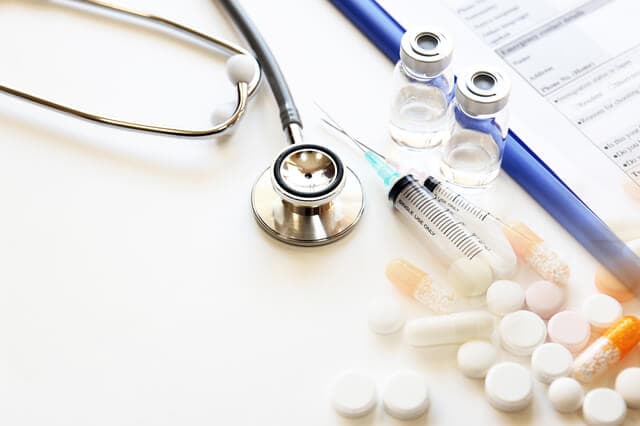 付き添いの人の交通費は医療費控除の対象？明細書への書き方は？