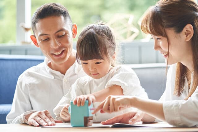 投資信託を相談するならどこがおすすめ？FPと銀行、証券会社を徹底比較