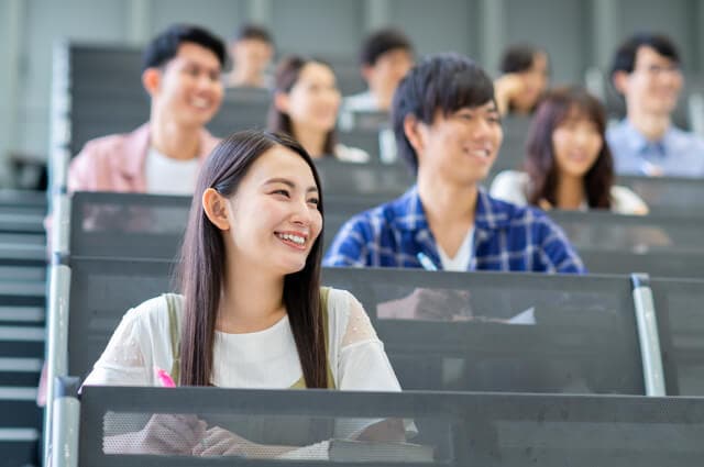 奨学金とは?仕組みや申し込み方法をわかりやすく解説