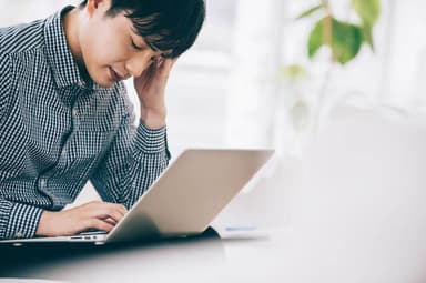 【合法的な裏ワザ】奨学金の返済の負担を軽減する方法はある？のサムネイル画像