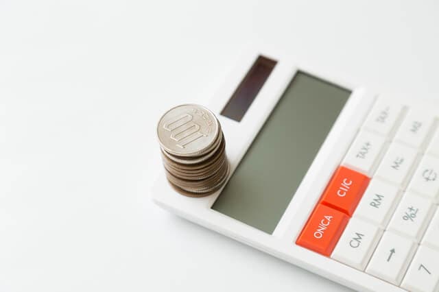 定期預金は無駄でデメリットしかない？効率的な資産運用の方法も解説