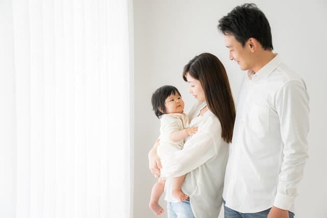 生活防衛資金はいくらあれば安心？独身・夫婦・家族別の目安額と賢い備え方