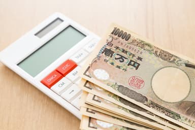 奨学金は留年したら停止される？再開のための手続きについても解説のサムネイル画像